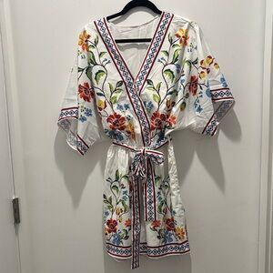 Cupshe White Kimono with Colorful Embroidery